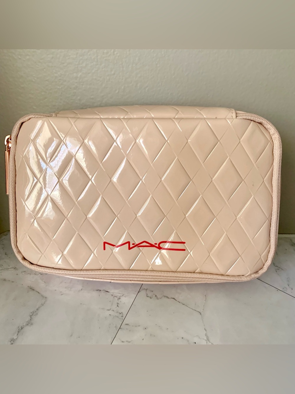 M·A·C Beige Quilted Plastic Makeup Bag with Zipper Cosmetic Case Organizer.